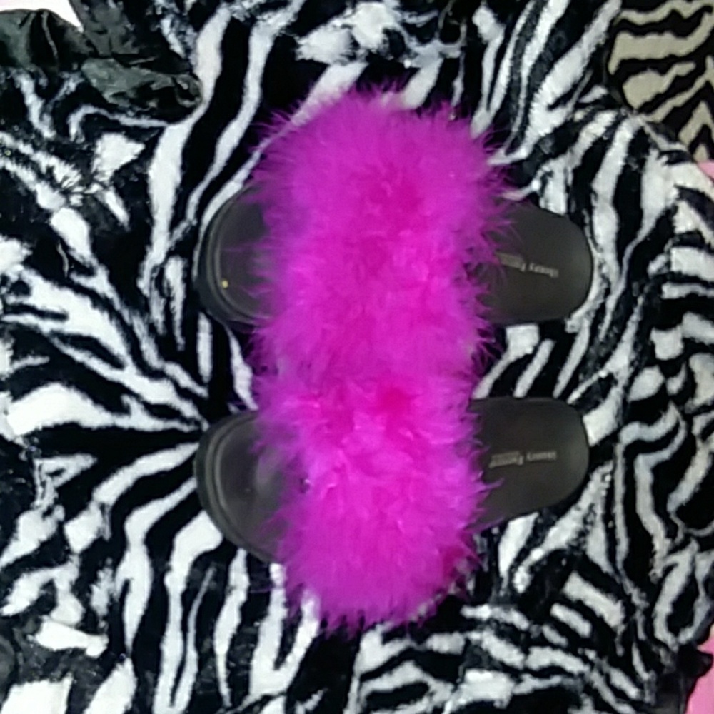 Henry ferrera SIZE 8 furry shoes